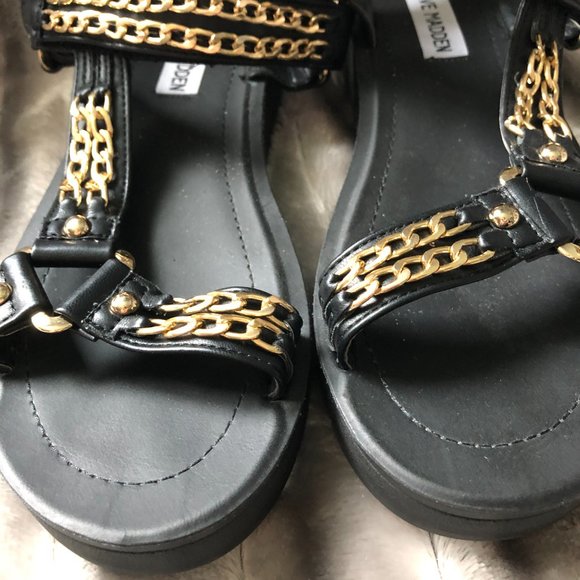Steve Madden Black and Gold chain sandal - Picture 2 of 6
